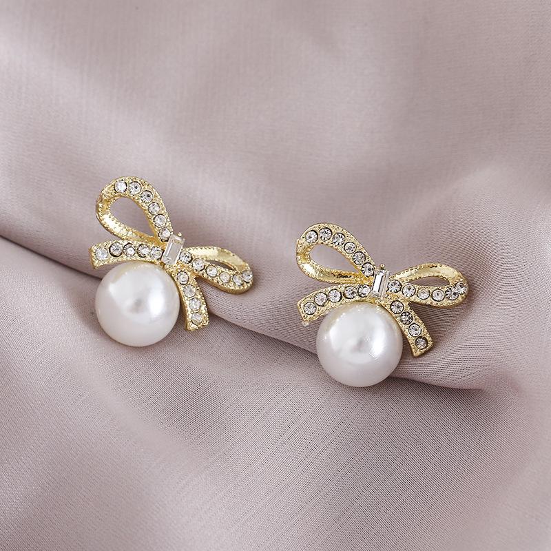 Top-Selling Faux Pearl Bow Stud Earrings for Women - Fashionable, Versatile, Sweet Style