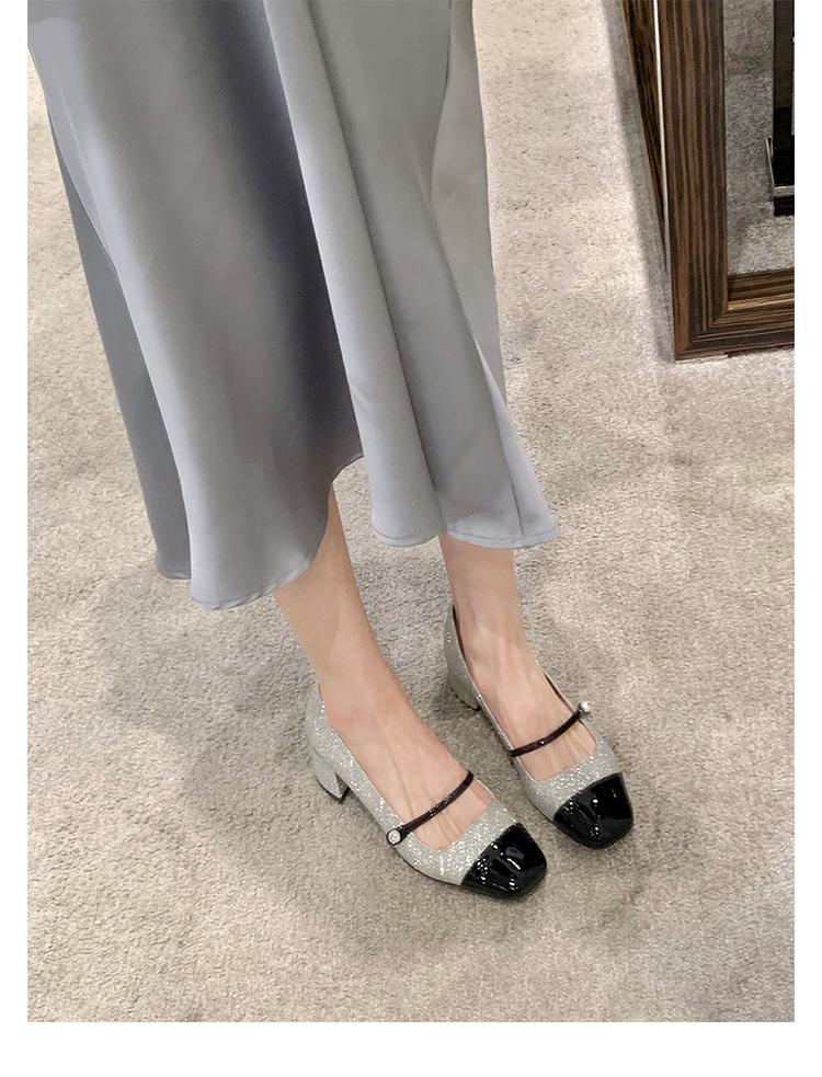 

Grape mother has the same style in stock~ Sparkling sequins banquet small fragrant style square head with thick heel Mary Jane single shoes women 35