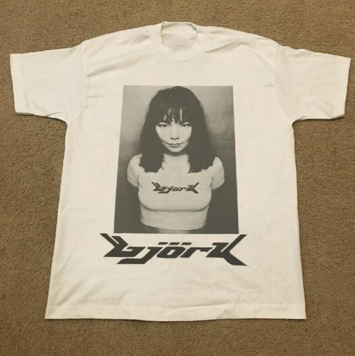 Vtg Bjork Wearing Bjork Heavy Cotton White T Shirt For Men S-5XL CM091 Unisex T-Shirt XL