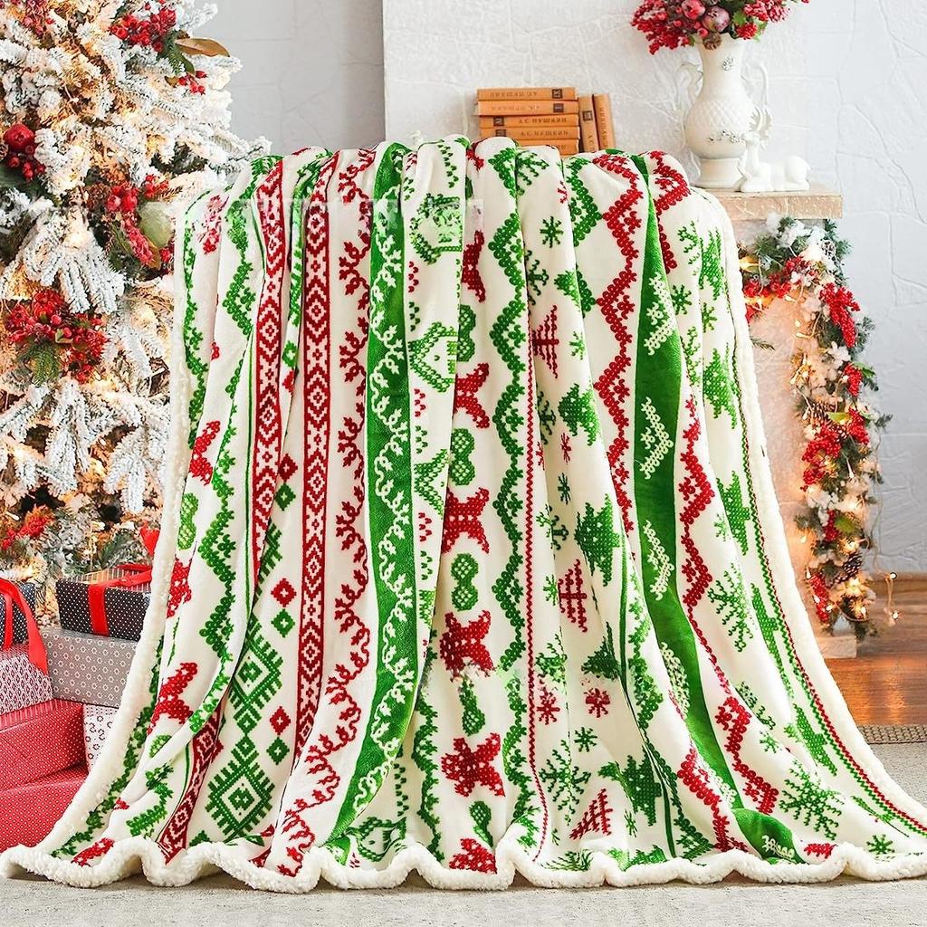 Christmas Red Snowflake Fleece Blanket - Super Soft & Warm Winter Sofa Office Nap Throw Festive Gifting