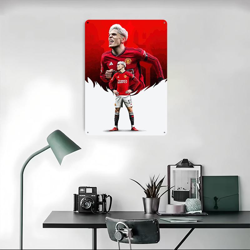 United Football Player Tinplate Poster Customized Wall Art Vintage Metal Signs Retro Tin Plaque for Living Room Decorations Home
