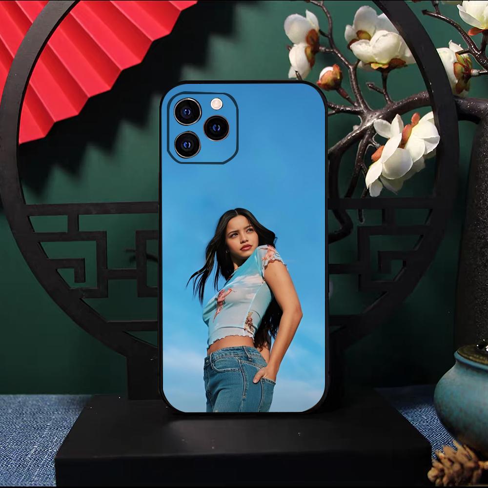 Emilia Mernes Phone Case For IPhone 17 Pro Max 16 15 14 Pro Max 13 11 X Xs Xr 8 7Plus Silicone Cover