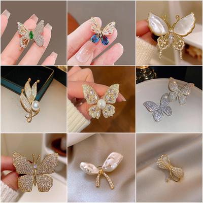 Trendy Buckle Bowknot Brooches Women Prevent Wardrobe Malfunction Brooch Buckle Three-dimensional Crystal Creative Corsage Accessories
