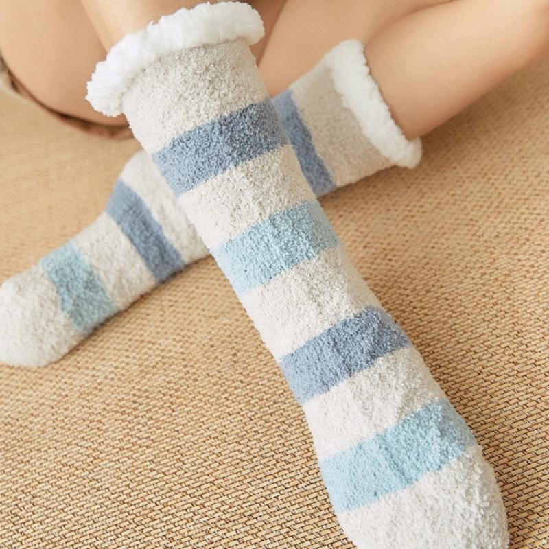 Winter Plüsch Frauen Boden Socken Warme Weiche Korallen Fleece Gestreiften Bequeme Nicht-Slip Thermische Weibliche Socken