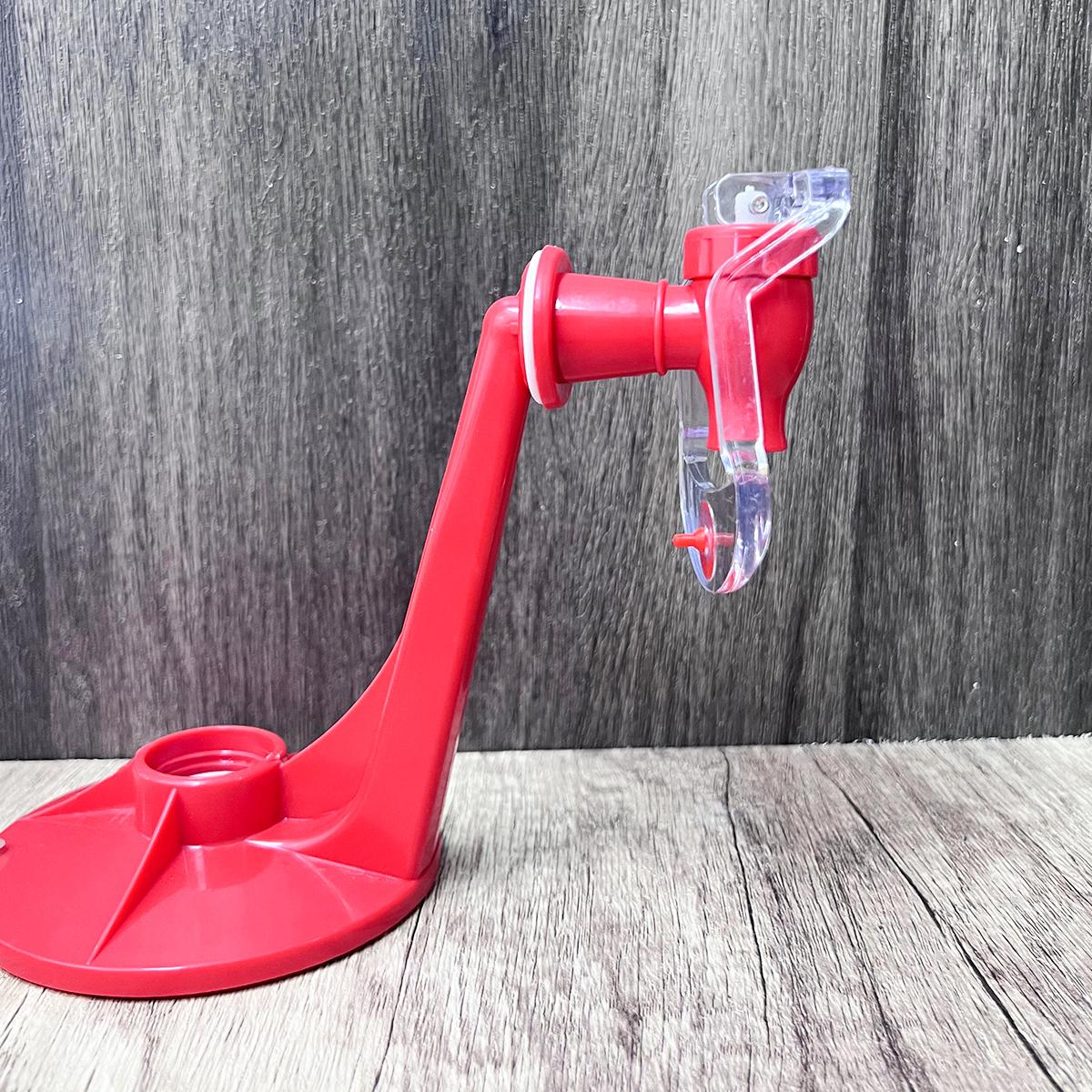 

1 шт. - Креативный диспенсер для газированной воды Coca Cola Перевернутый кронштейн для диспенсера воды Легко включать/выключать Диспенсер для напитков Питьевой красный