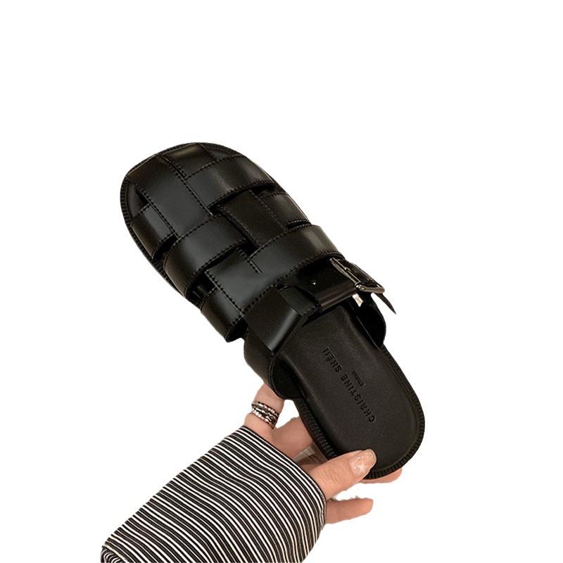 2025 Summer New Cool Slippers Cover Up Ugly Weaving Hollow Flat Sandals Women's Pig Cage Bag Head Slippers Outside Wear