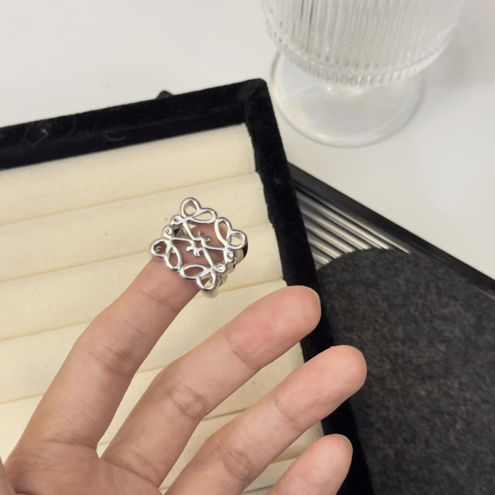 Изящное плетеное металлическое кольцо для женщин - Универсальный, трендовый нишевый дизайн