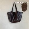 Retro Style Soft Leather Tote Bag Large Capacity Women's Solid Color Simple Commuter Big Bag New Shoulder Bag Women