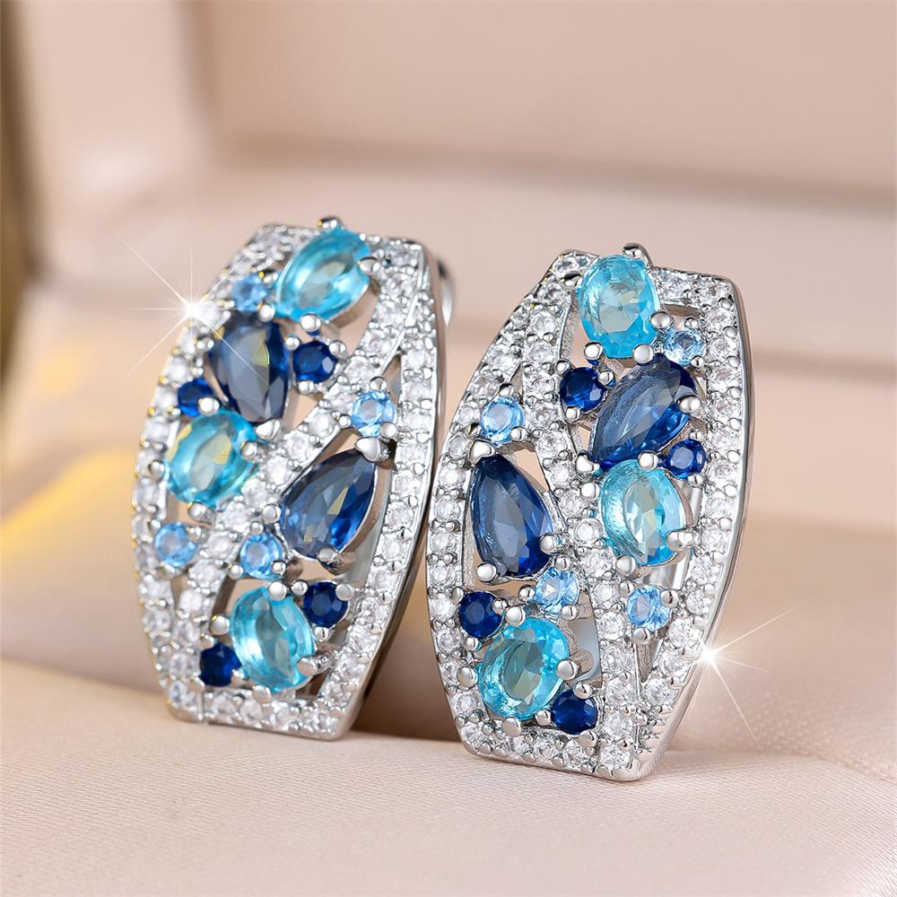 Křišťálové náušnice kroužky s kamenem barvy Aqua Blue ve tvaru kapky vody pro ženy Vintage stříbrná barva Geometrické zapínání na ucho Svatba Šperky Svatební dar