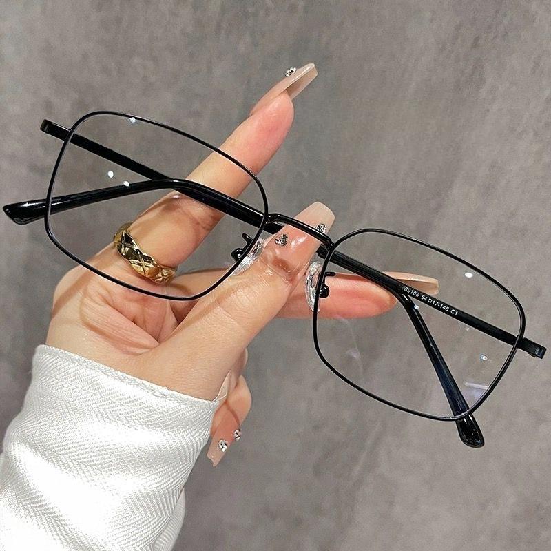 Women's Vintage Square Myopia Glasses Men Business Anti Blue Light Near Sight Eyeglasses Luxury Metal Frame Minus Sight Eyewear