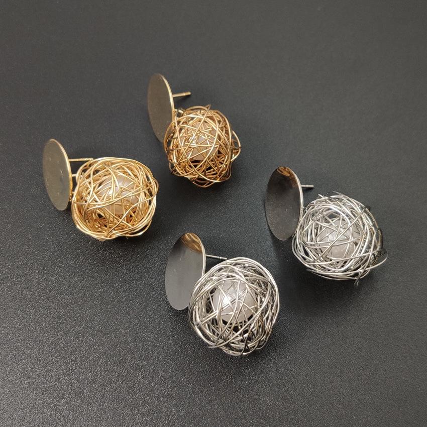 Retro Geometric Braided Pearl Earrings: European & American Style, Korean Trendy Metal Accessories