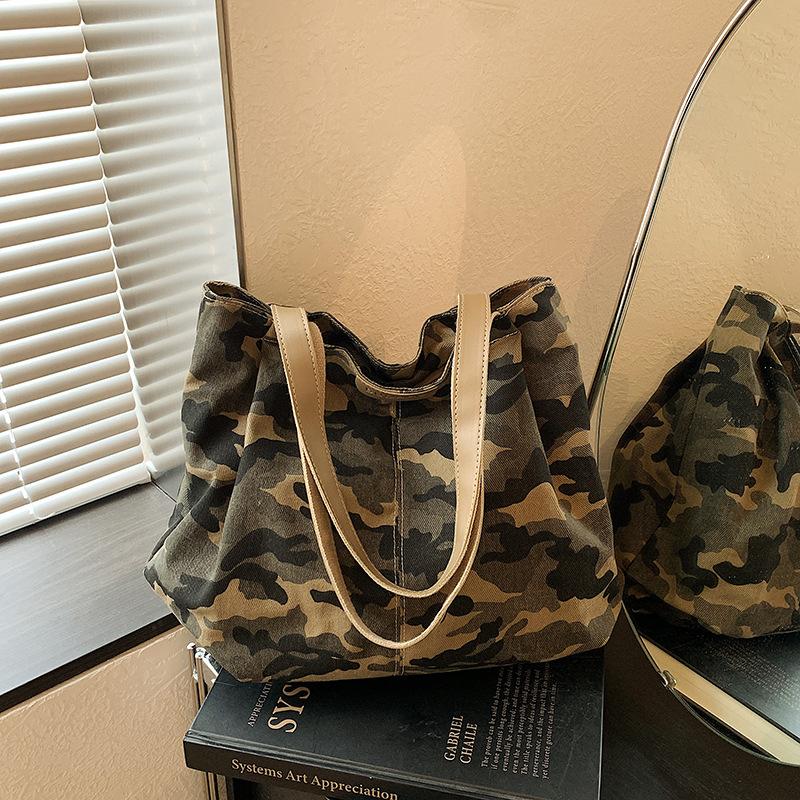 Large-capacity Cool and Unique Handbag, Casual and Laid-back Style, Single Shoulder Bag, Shopping Bag