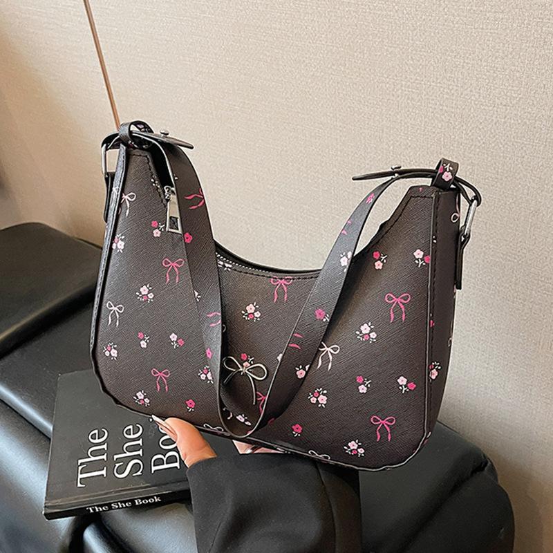 

2025 new small fresh printing large capacity women s fashion texture trend personalized commuter tote shoulder bag women