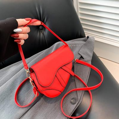 Retro Small Bag Women's Bag New Trendy Versatile Autumn and Winter Shoulder Messenger Bag Niche Women's Bag Underarm Saddle Bag