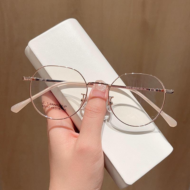 Fashion Retro Polygonal Small Frame Danyang Glasses Frame Ultra-light Glasses Frame with Several Heights.