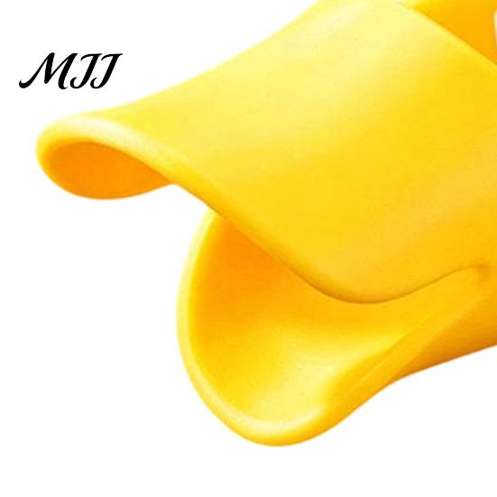 Comfortable Duck Muzzle for Dogs Dog Duckbill Muzzle, Soft Silicone Anti-Bite Mouth Cover, Adjustable Anti-Barking Anti Chewing Small