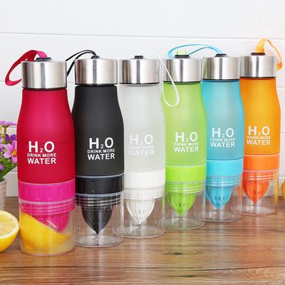 (Harika bir ev)700 ML Limon Bardağı Şişesi H2O Daha Fazla Su İçme Bisiklet Şişesi İçmek