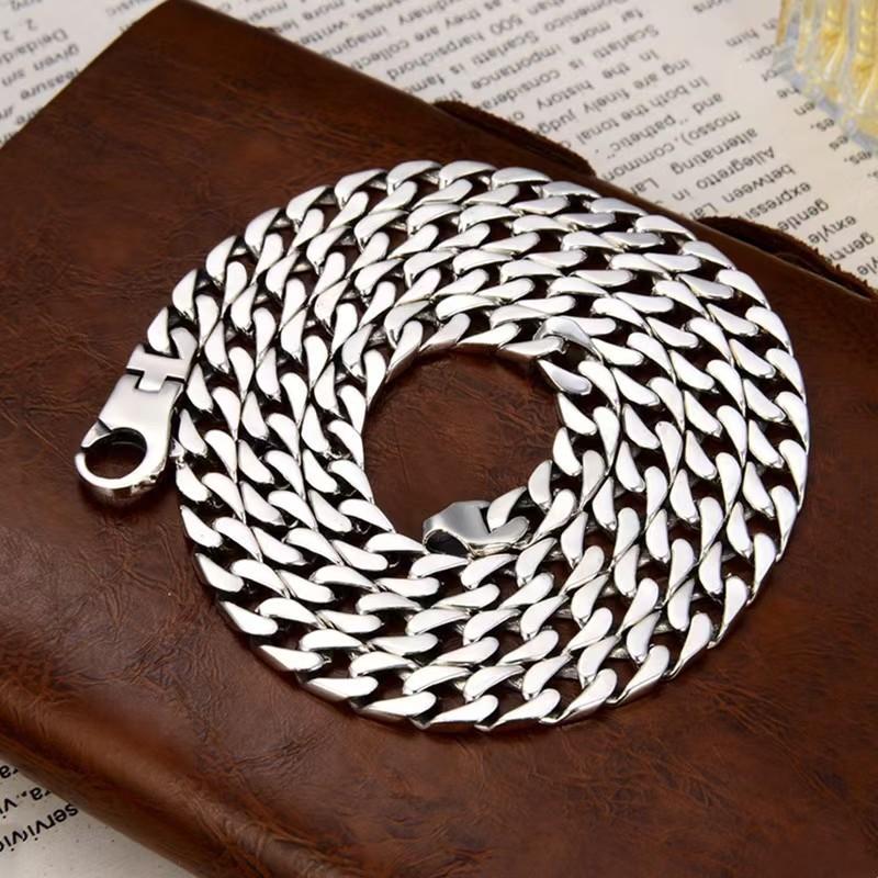 2024 New Minimalist Necklace Fashionable Personality Retro Domineering Coarse Flat Cuban Men s Trend