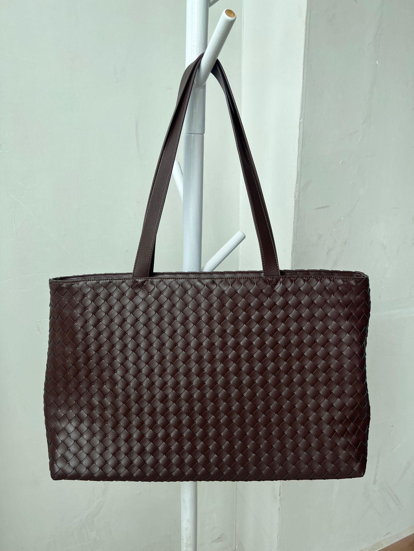 

Женская универсальная плетеная сумка-тоут большой вместимости – натуральная кожа, сумка через плечо 52cm Length x 16cm Width x 29cm Height кофейный/коричневый