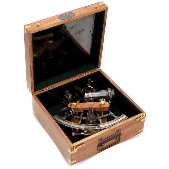 

20.32 cm Brass Nautical Black Sextant Navigation Instrument Marine Navigation Astrolabe Marine Instrument Gift For Dad