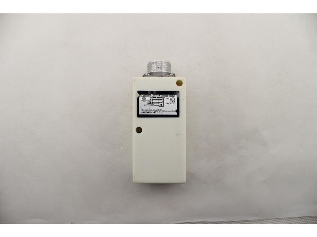 GS-M1522KCT Proximity Sensor: Inductive, 7-pin, 6-wire, AC, with Aviation Connector