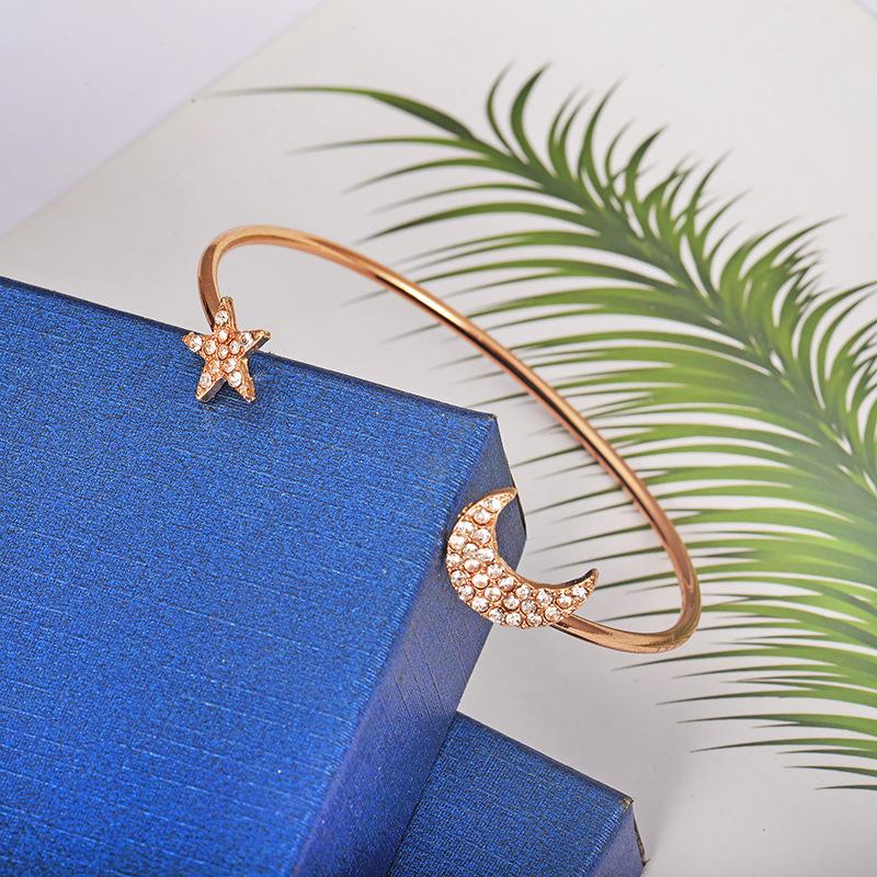 2021 Fashion Four-Piece Bracelet Set: Star, Moon, Rhinestone Peach Heart & Polished Surface