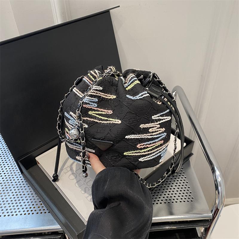 

Новая женская сумка-ведро, через плечо на одно плечо, новый и модный стиль, хорошее качество, популярная среди женщин