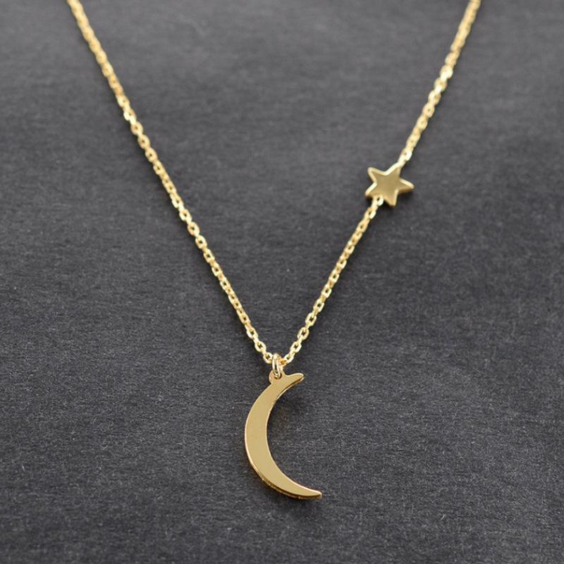 Korean version ins simple and versatile fashion women's short collarbone chain direct supply, copper moon star pendant necklace