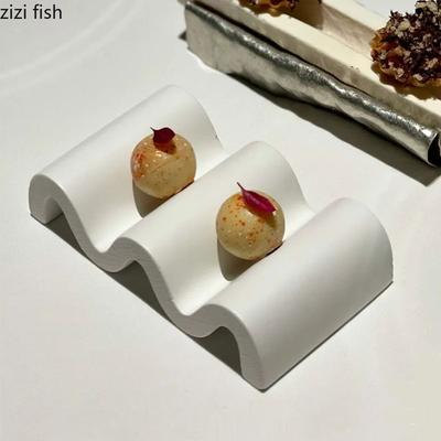 Creative Ceramic Dinner Plates Bread Desserts Tray Cooking Dishes Restaurant Solid Color Wave Shape Tableware Snack Pastry Plate