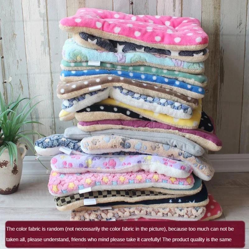 Thicken Soft Pet Sleeping Mat - Warm Dog Cat Bed Blanket Rug Suitable for Puppy Kitten Small Large Dogs Comfortable Pet Bedding
