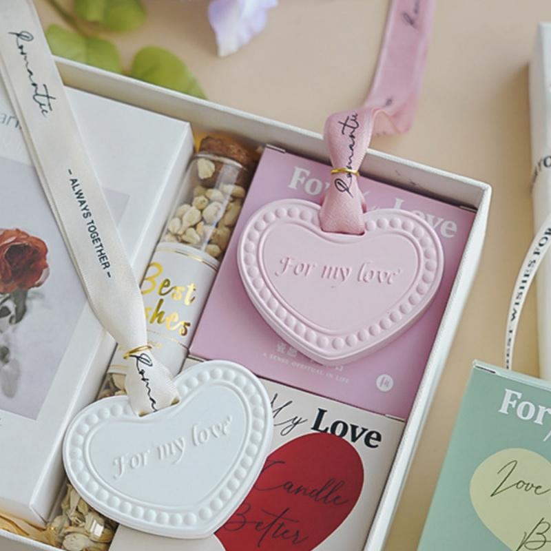 1pcHeart-Shaped Car Air Freshener Hanging Decoration for Bathroom Bedroom Wardrobe Pink White Air Freshener Plaster Pendant Diff