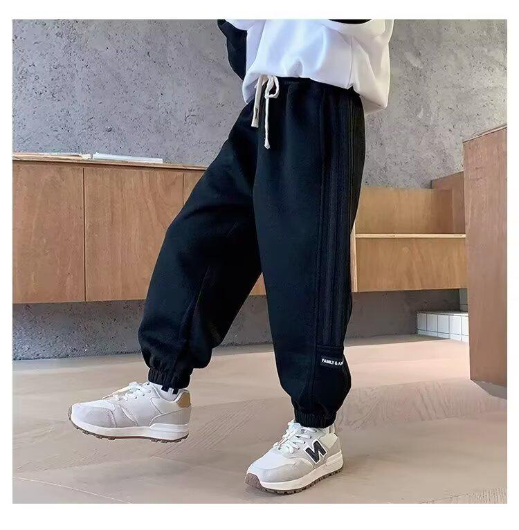 

Хлопчачі весняно-осінні чорні спортивні штани - Легкі повсякденні штани для дітей та підлітків 170 cm чорний