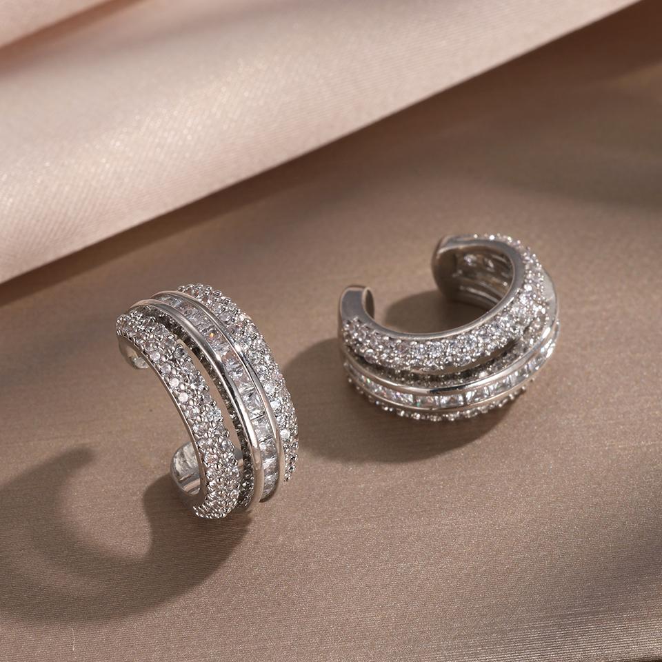 ZAKOL Luxury Chunky Shiny Crystal CZ Ear Clip Earring Fashion Iced Out Zircon Circle Hip Hop Zircon For Women Men