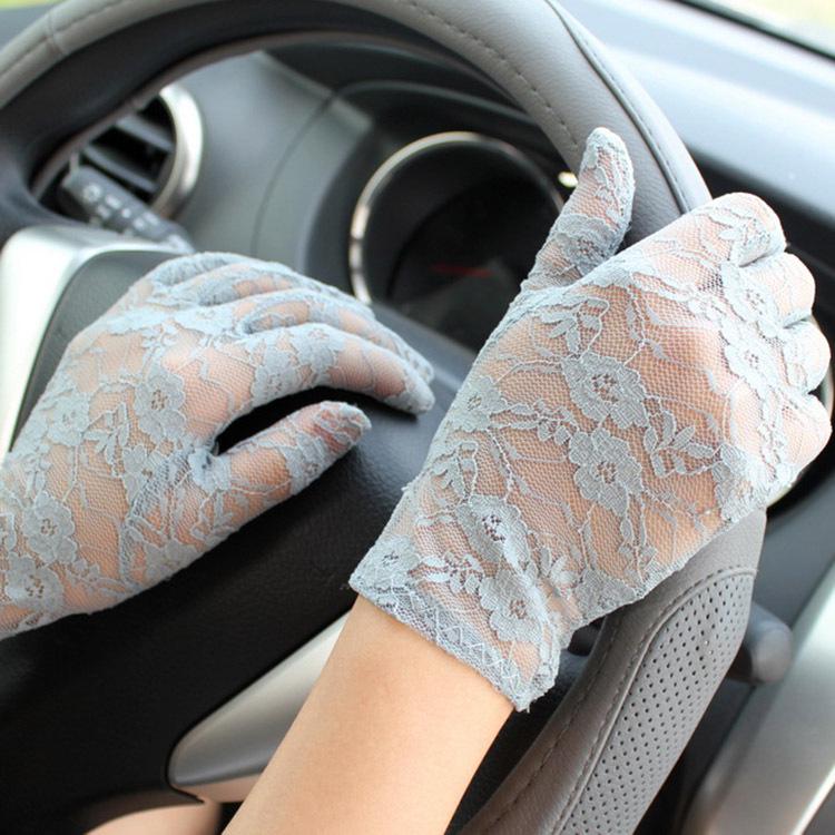 

Летние кружевные перчатки для вождения: Женские дышащие, нескользящие, короткие перчатки с защитой от солнца для езды и вождения. серый