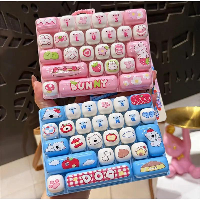 26 Keys Simulation Keyboard Keychain Stress Relief Fidget Clicker Keyboard with Cute Animal Print Bag Charm Desktop Decoration