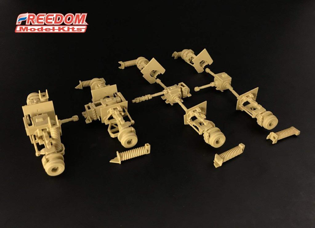 Freedom Model Kits 1/35 Republic of China Army ROCA CM-33 Clouded Leopard TICV with 40mm Grenade Machine Gun RWS Plastic Model FRE15102