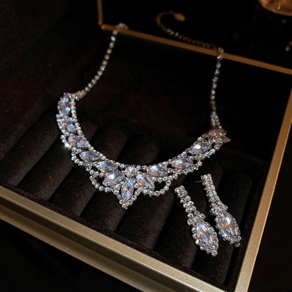 3Pcs U-Shaped Water Drop Pendant Necklace Rhinestone Crystal Bride Jewelry Set  Banquet