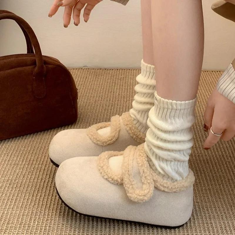 Fashion Shallow Mouth Korean Shoes Round Toe Loafers Fur All-Match Casual Female Sneakers Dress Flats Women 2025 New Winter Leisure Soli