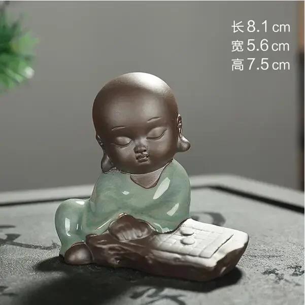 F Kreatywny Butik Uśmiechnięty Budda Zwierzak Herbaciany Ceramiczne Ozdoby Szalonego Mnicha Figurki Kung Fu i Mini Umeblowanie Domu Dekoracja Biura