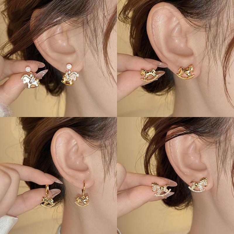 Cute Cartoon Pony Ear Buckle For Women Girl Fashion Versatile Shining Zircon Horse Earrings Jewelry Accessories New Year Gifts