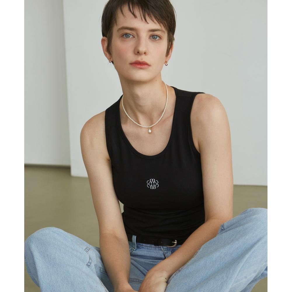 

NICKNICOLE SYMBOL BASIC БЕЗ РУКАВОВЧЕРНЫЙ