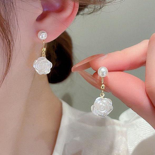 Elegant Long Tassel Pearl Ear Clips for Women - Stylish, No Piercing Needed