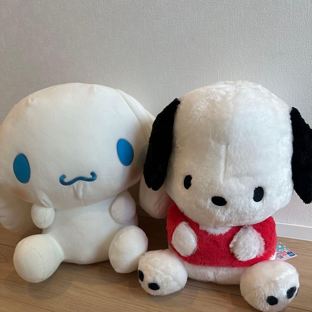 Cinnamoroll and Pochacco stuffed toy set