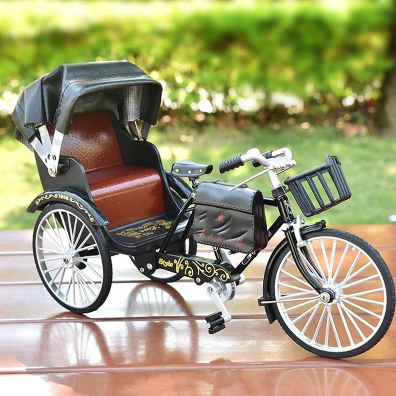 Historical Accuracy Metal Jinrikisha Collectible Toy Vintage Rickshaw Tricycle Model Desk Decoration Movie Ornament
