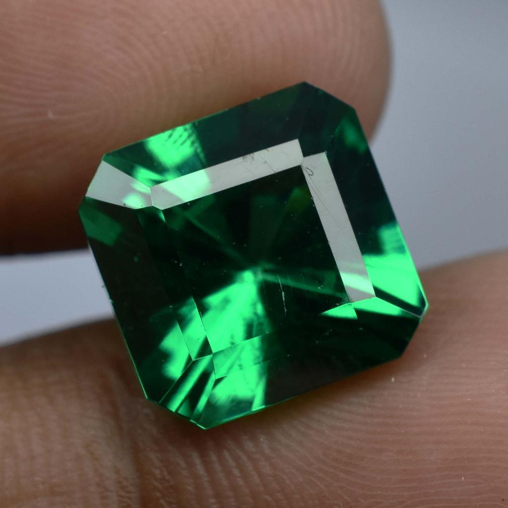 Garnet Green Authentic Square Cut Natural 10.55 Ct Loose Gemstone