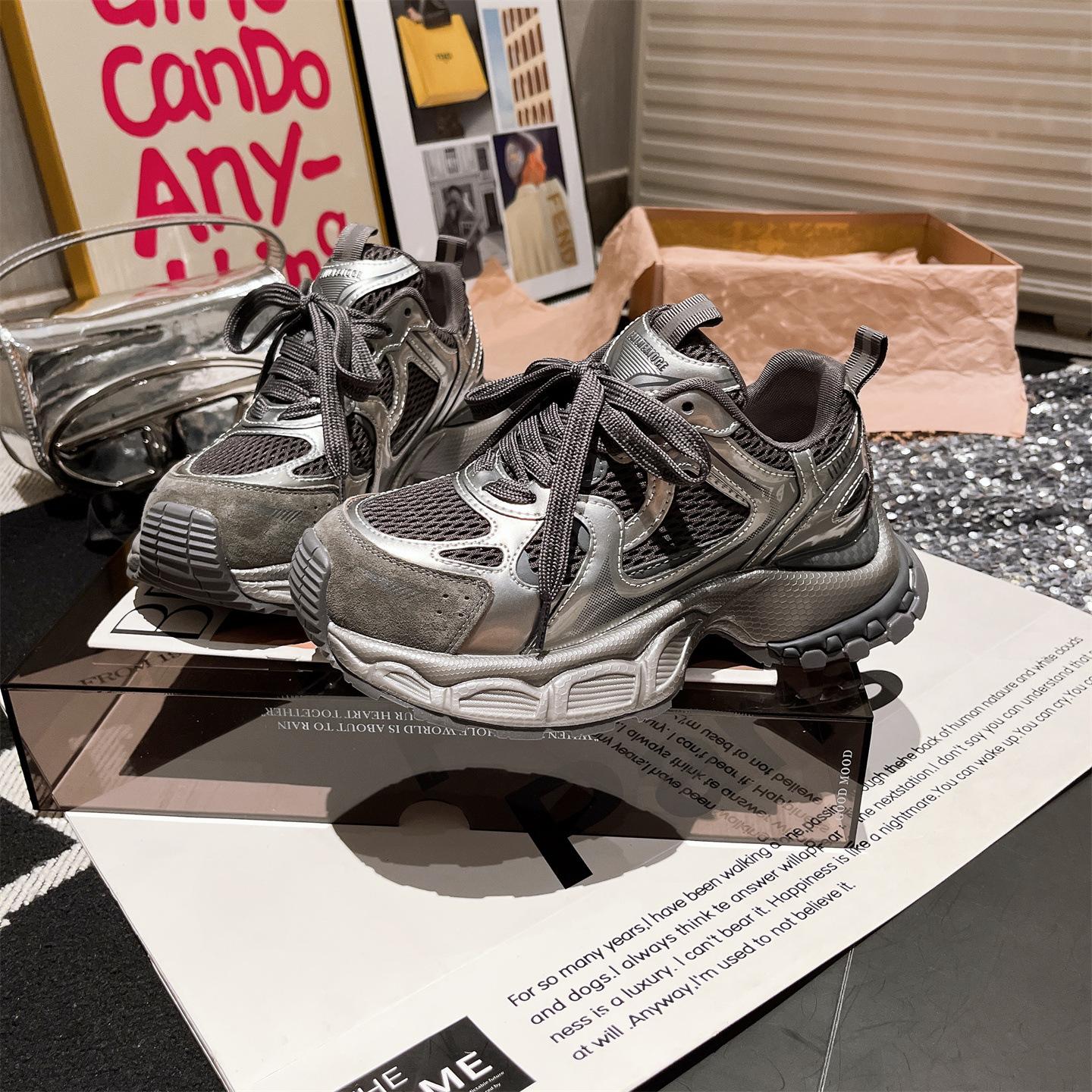 

2025 autumn new silver casual feet small sports shoes dad shoes retro student shoes versatile popular women s shoes 40