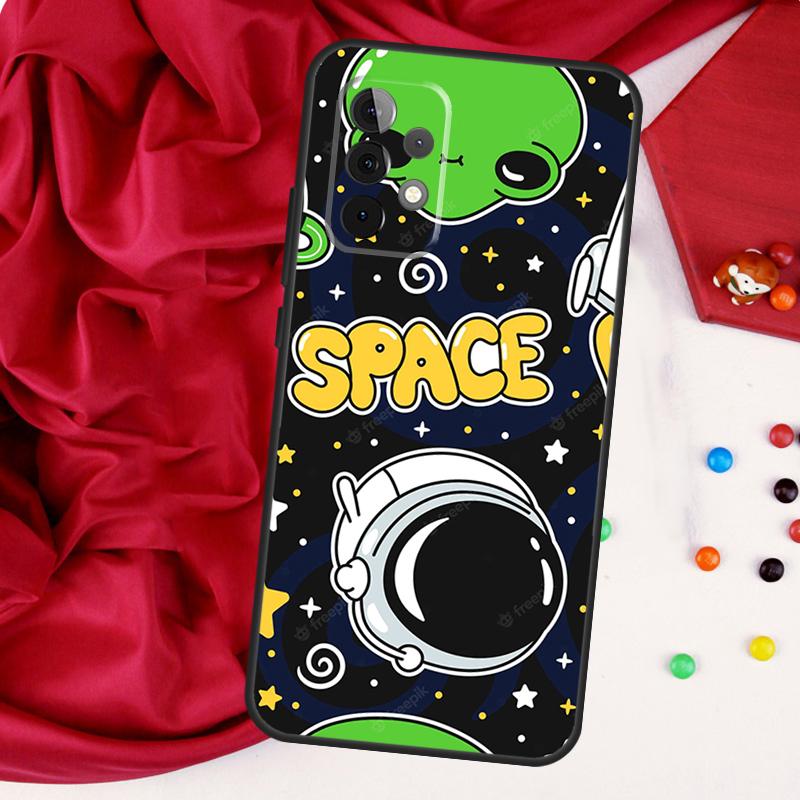 Aesthetics Cute Cartoon Alien For Samsung Galaxy A15 A55 A53 A33 A35 A22 A32 A52 A54 A34 A14 A56 A36 A26 A16 A05 A06 Case