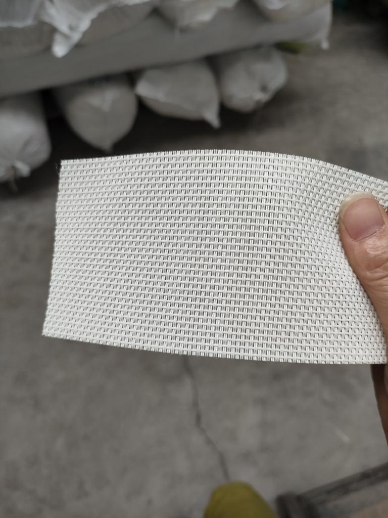 Wodoodporna szyfrowana tkanina siatkowa PVC Teslin Do majsterkowania na zewnątrz Krzesło plażowe Krzesło biurowe Mata dla zwierząt Oddychająca