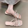 Blockabsatz silber wunderschöne Ein-Wort-Slipper Feenschuhe tragen 2025 neu Sommer französische Sandalen Strass-Sandalen