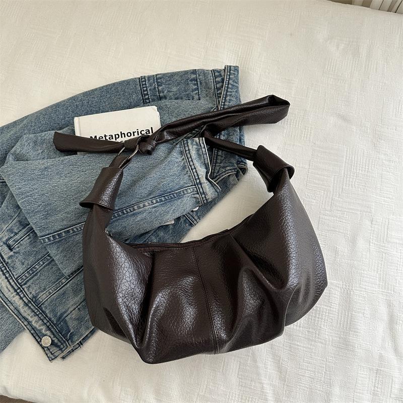 Shoulder bag Textured soft leather pleated cloud casual shoulder bag Large capacity simple versatile commuter bag